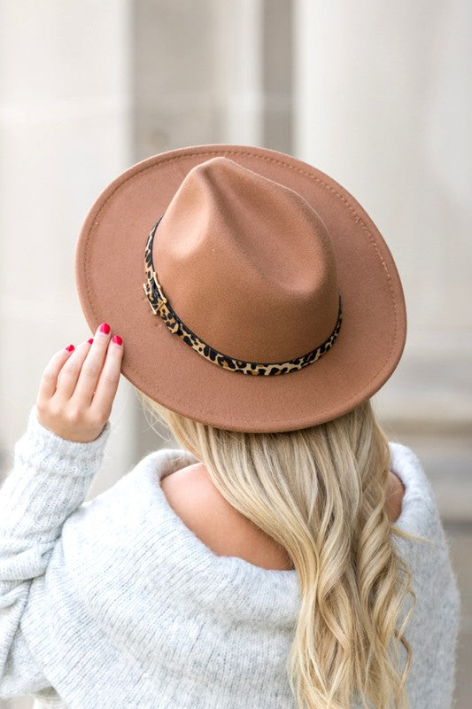 Leopard Buckle Accent Fedora in Latte - iamericaverret